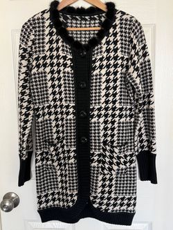 Cardigan Houndstooth Black and White