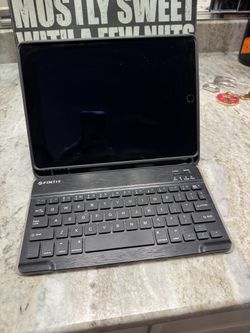 iPad Air 2 64gb Cellular w Cover & Keyboard