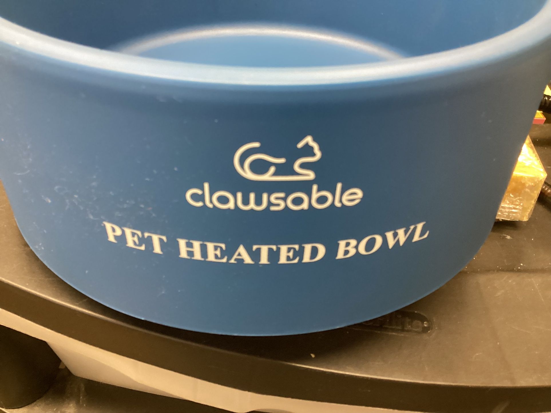 Clawsable Pet Heated Bowl