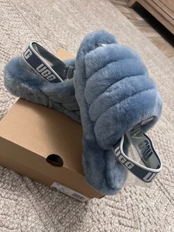 UGGS Slippers