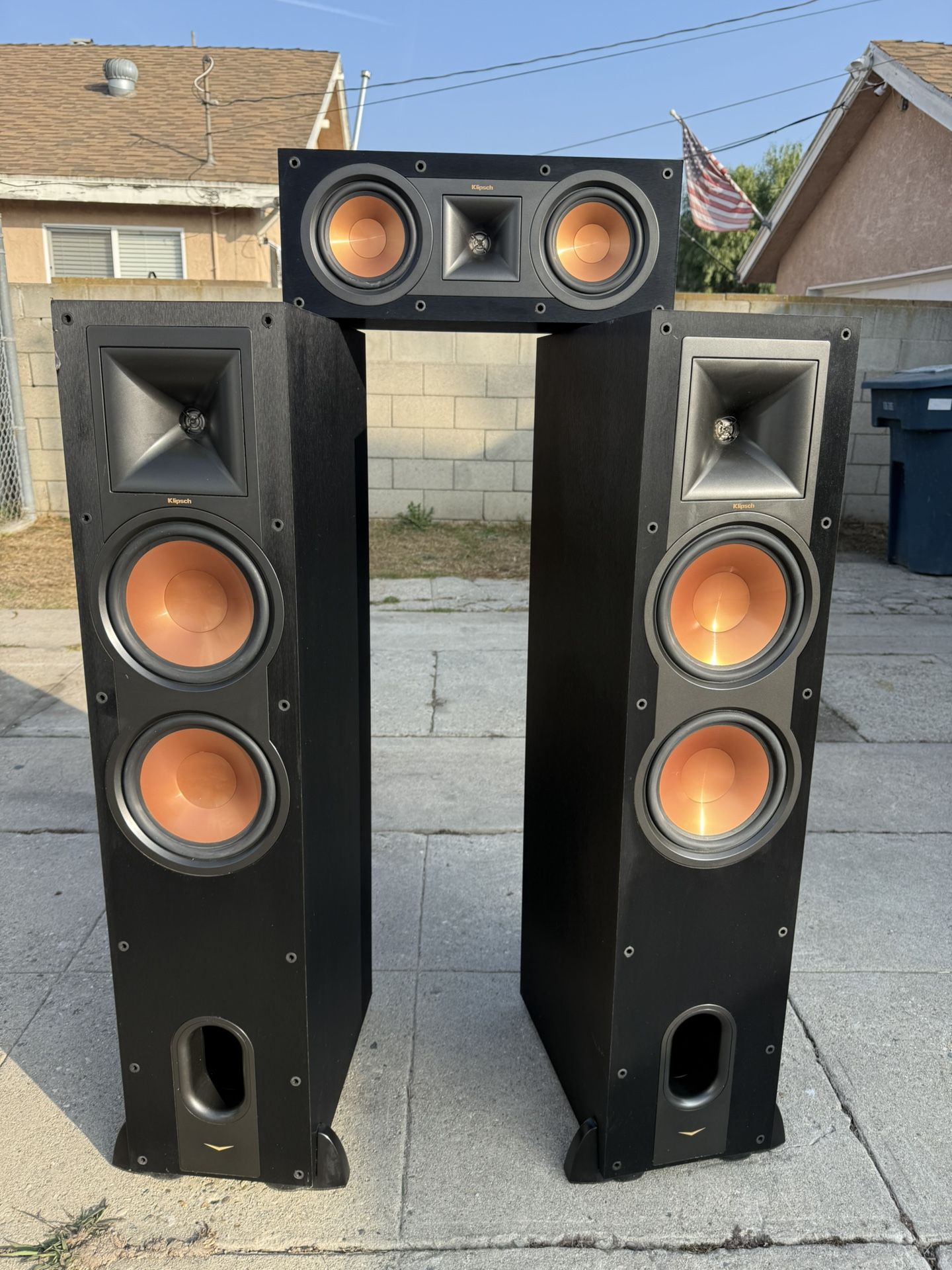 Klipsch Reference R-28F Floorstanding Speakers 