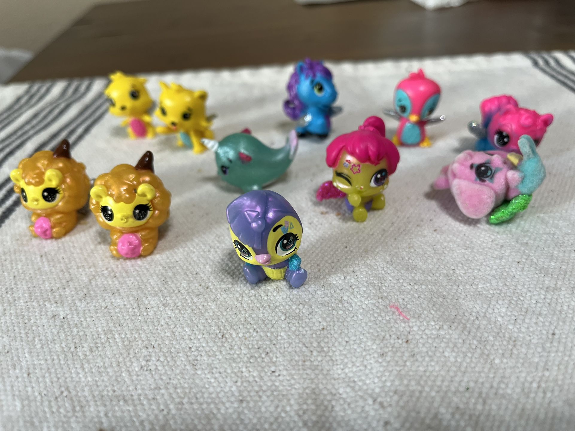 Hatchimals Lot
