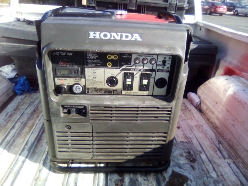 Honda Eu7000is Whisper Generator for Sale in Sacramento, CA OfferUp