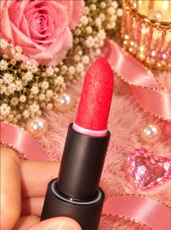 JSC Velvet Trap Lipstick (Best Hair)