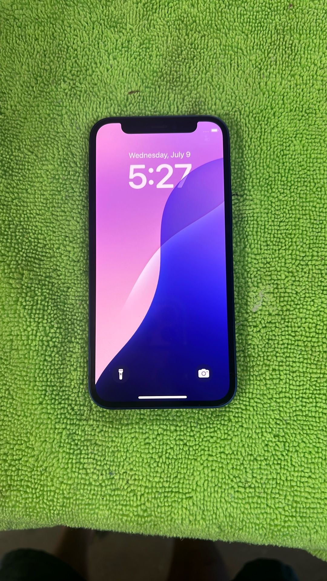 iPhone 12 Mini  64 Gigs Unlock 
