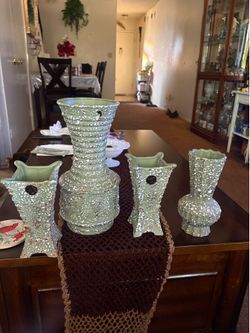 SAVORY CHINA HAND DECORATED 24 KARAT GOLD SET