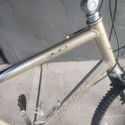 Track Navigator 300 21 Speed Shimano Dior Shifters