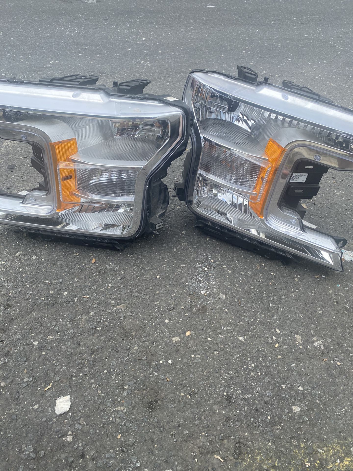 Ford F-150 Stock Assembly Headlights 2019