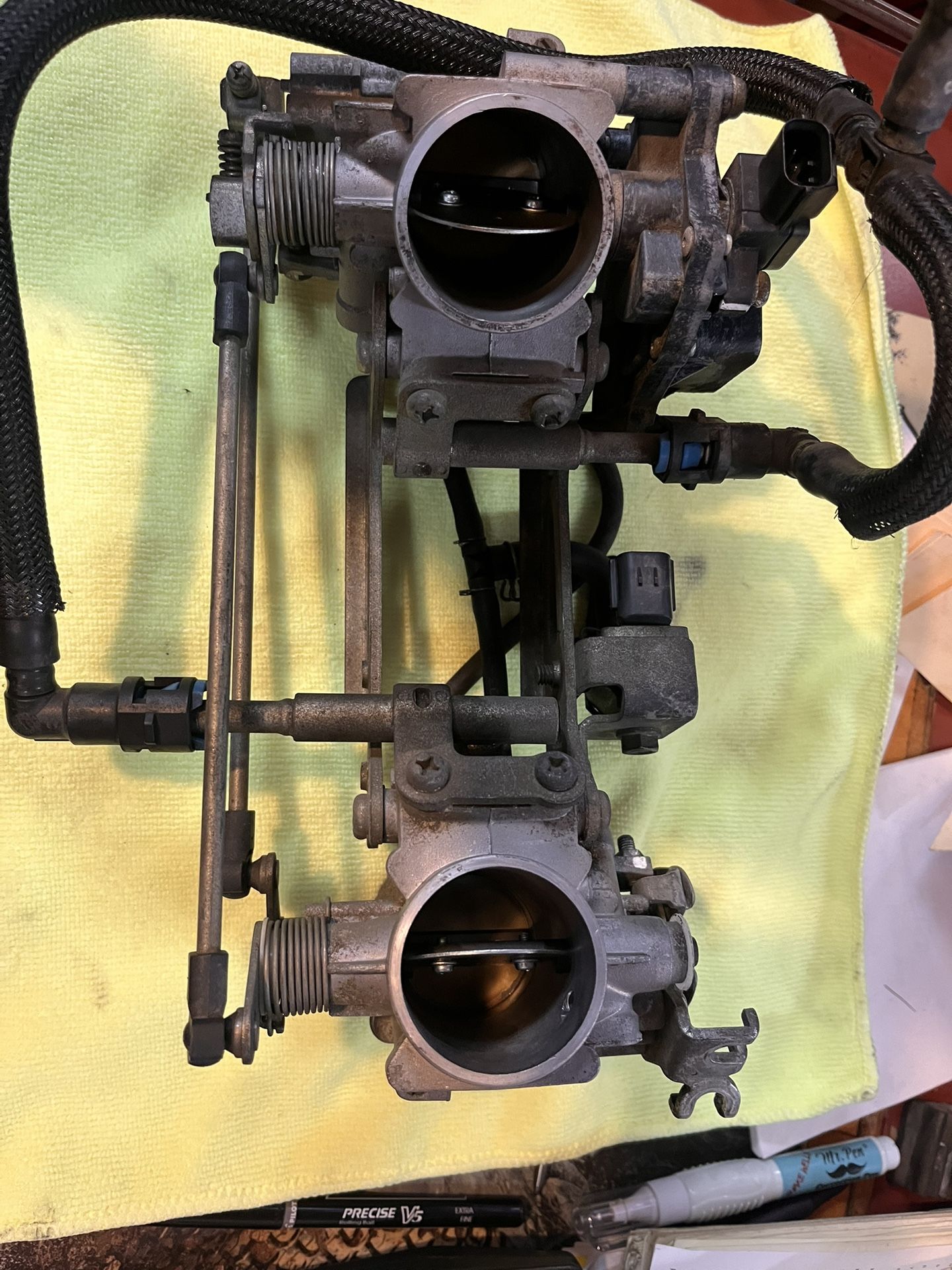 SFV650 Throttle Bodies 2013 Suzuki 13405.44H00