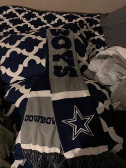 New cowboys scarf