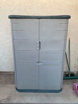 Rubbermaid shed