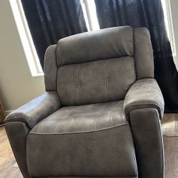 Recliner Chair 