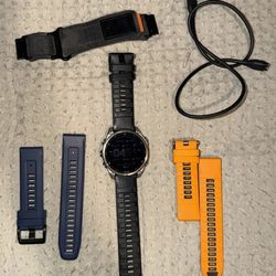 BUNDLE Garmin Fenix 8 AMOLED Sapphire Edition 47mm Titanium Smartwatch with GPS