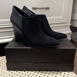 Black Booties 7.5