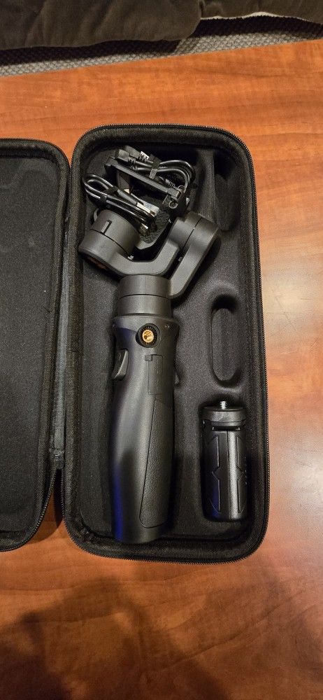 Hohem iSteady Pro 4 Gimbal