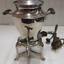Universal Landers Frary Clark SilverPlated Percolator- Located In Shelton 