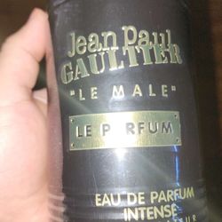 Jean Paul GAULTIER (le Male) 200$