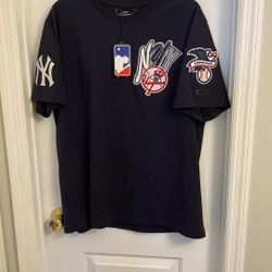 NWT Yankees Pro Standard XL Shirt 