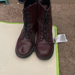Women’s Boots