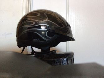 Motorcycle helmet