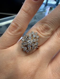 14K yellow gold 3.00ct natural diamonds absolutely gorgeous ring