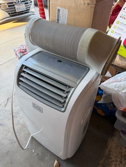 Portable AC - black & decker