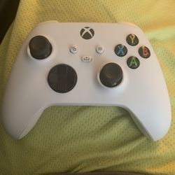 Brand New Xbox Controller Never Been Used 
