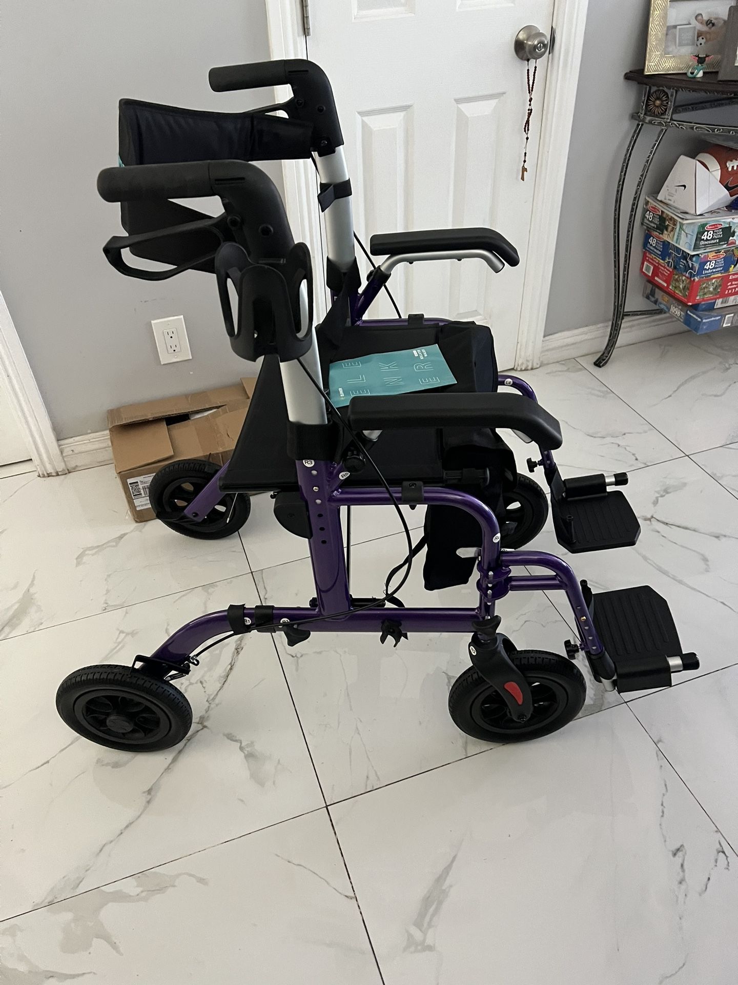 2-in-1 Walker Rollator /chair New