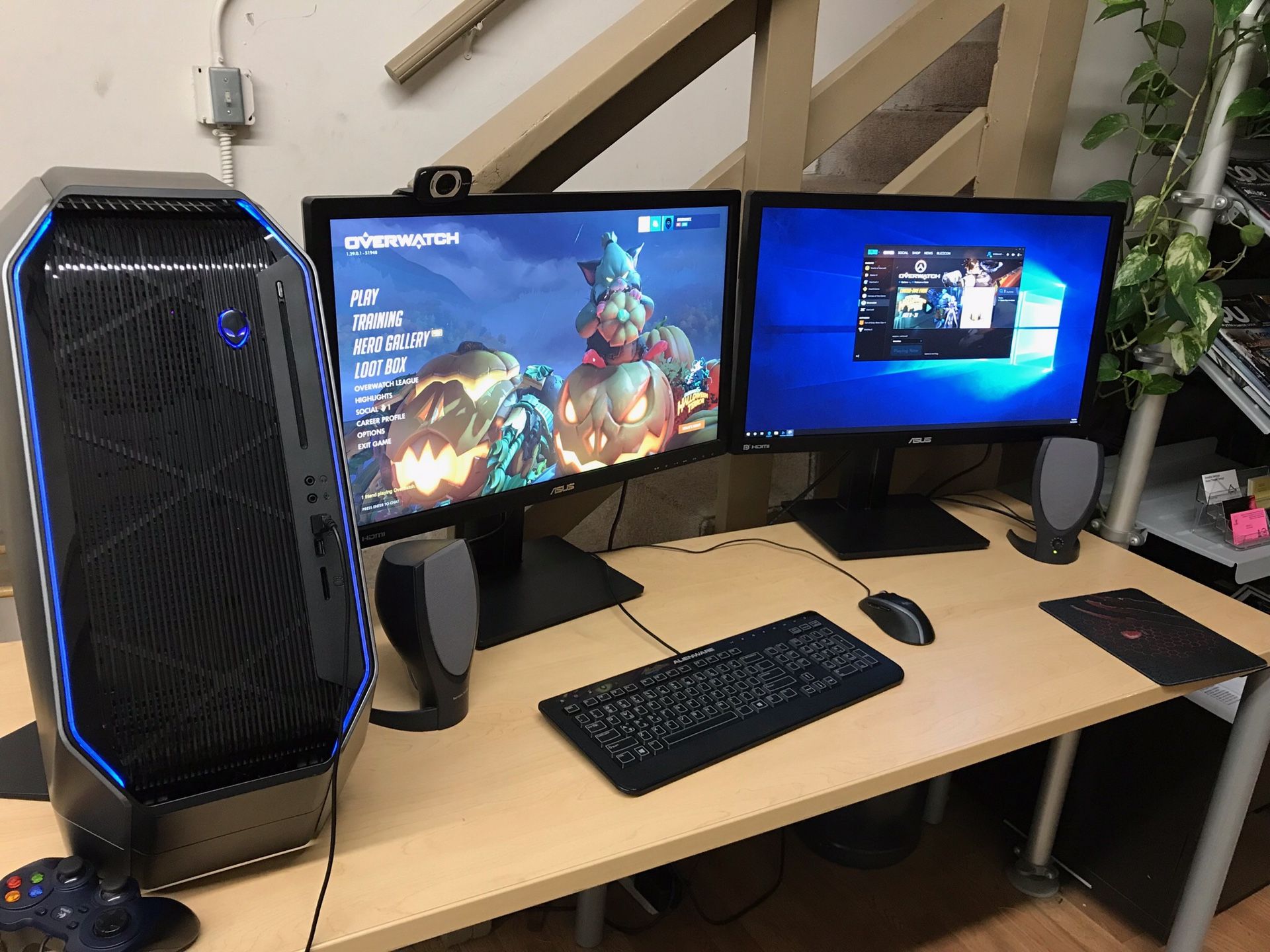 Alienware Gaming Computer full setup w/ 2 x 27” Monitors!!!