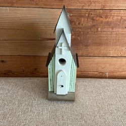 Bird House Vintage
