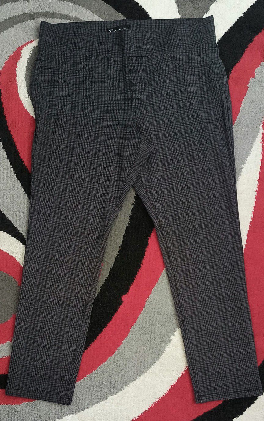New York & Company Grey Plaid Pull On Casual/Business Pants