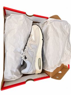 Nike Air Max Low-Top Sneaker