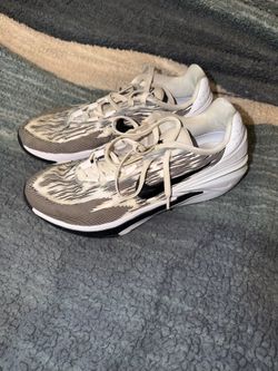 Size 12.5 Nike GT Cut