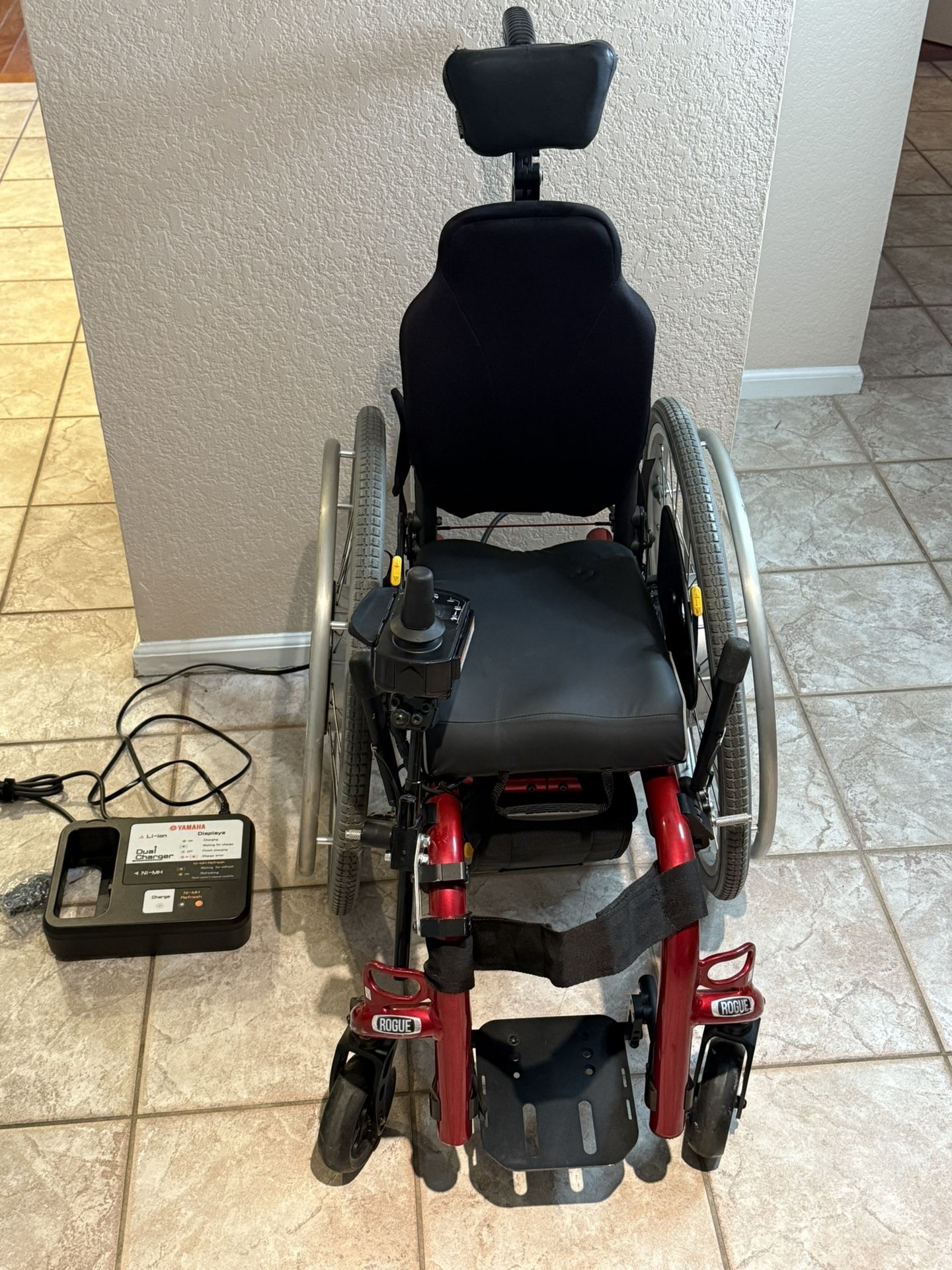 Yamaha Navigo Power Wheelchair – TiLite Rogue XP Frame – Youth / Small Adult