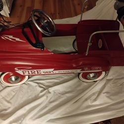 VINTAGE JET FLOW DRIVE NO 287 FIRE TRUCK PEDAL CAR 