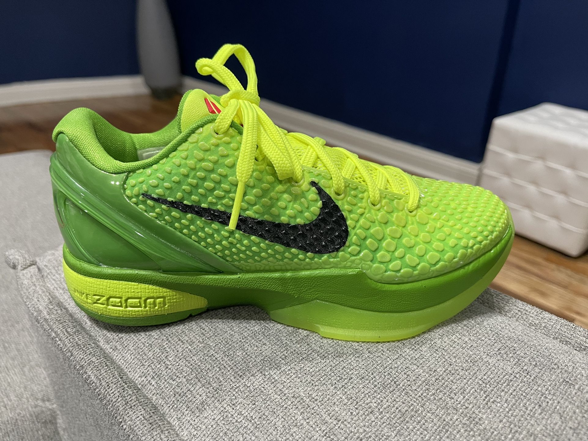 Grinch 2020 Nike Kobe Protro