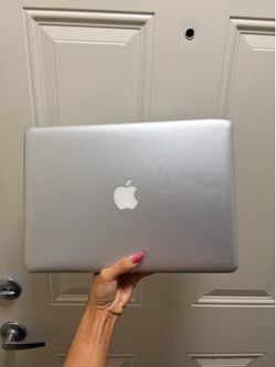 silver MacBook Pro 13-inch 2013