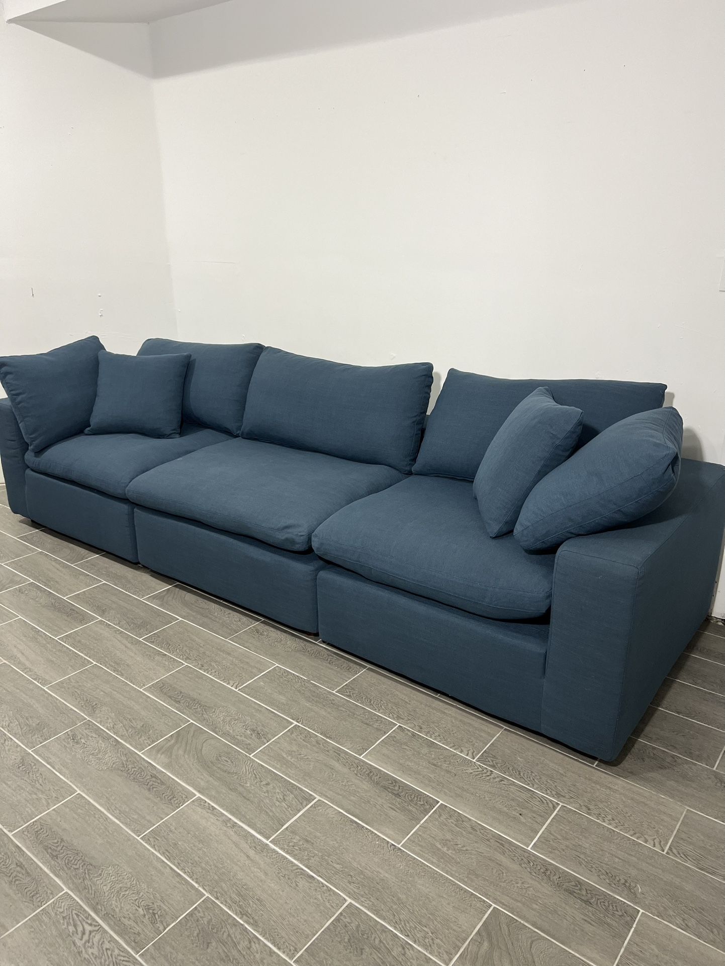 Sectional Cloud Couch Blue Linen Super Comfy FREE DELIVERY
