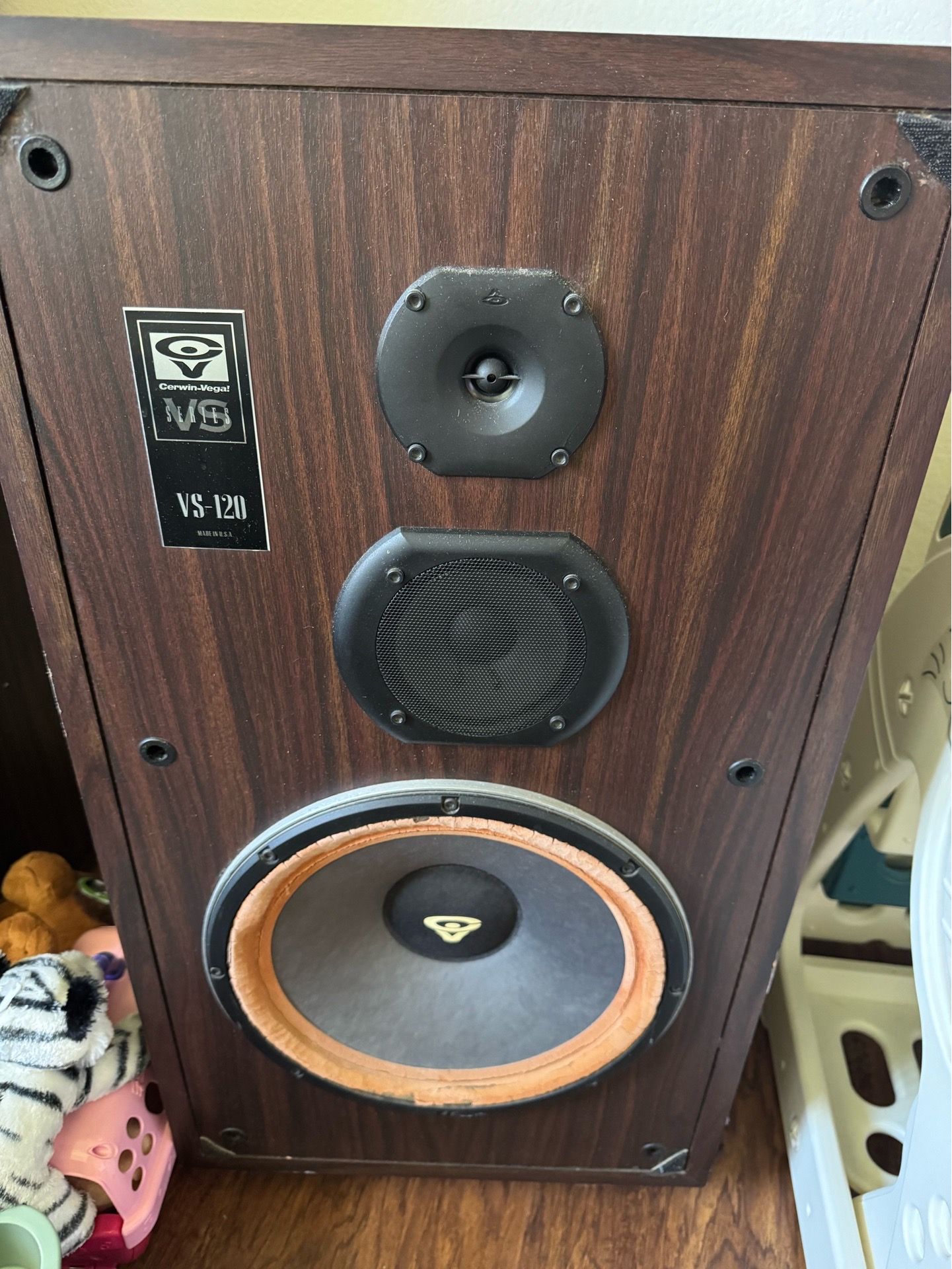 Cerwin Vega VS-120