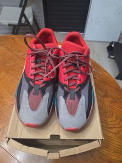 Yeezy 700