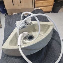 Mini Corner Sink 