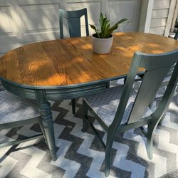 Dining Table & 4 Chairs