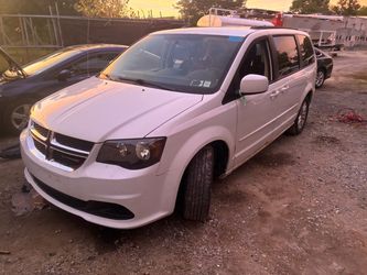 2013 dodge caravan clean title
