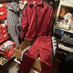 Kappa Track Suit / Sweat Suit  Size: M