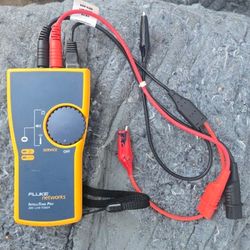 Fluke Networks IntelliTone Pro200 LAN Tone Generator (MT-8200-61-TNR)
