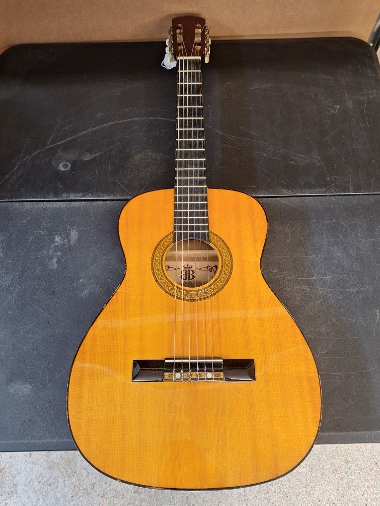 BENTLY 5101 ACOUSTIC GUITAR