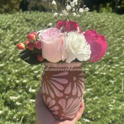 cantarito floral arrangement 