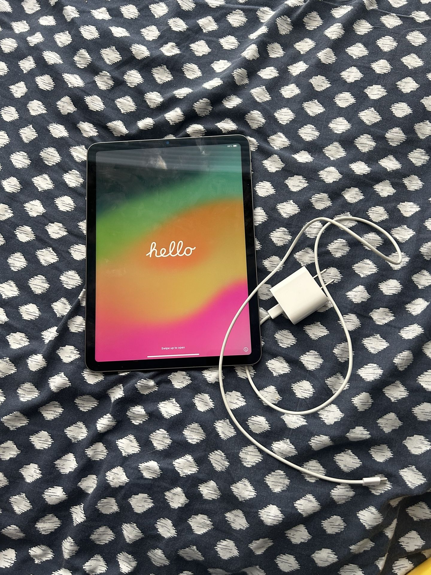 iPad Air (5th Generation) For Sale :) 