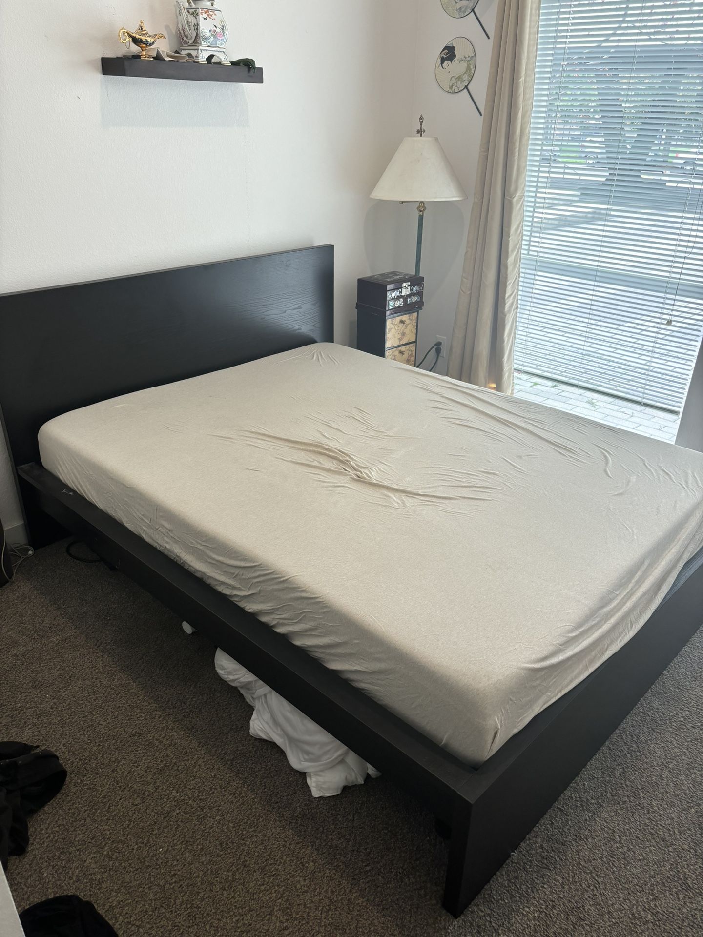 IKEA Bed Frame + Casper Mattress queen Size