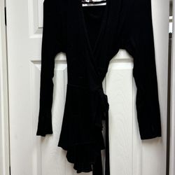 Mara Hoffman Black Wrap with Hoodie size M